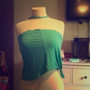 I am selling a shirt/crop top